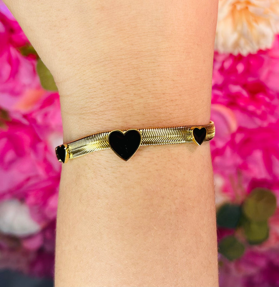 Black hearted Bracelet