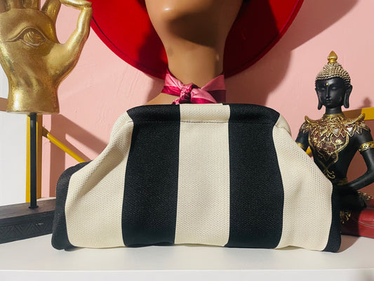 Amelia Luxury Knitted Clip Clutch