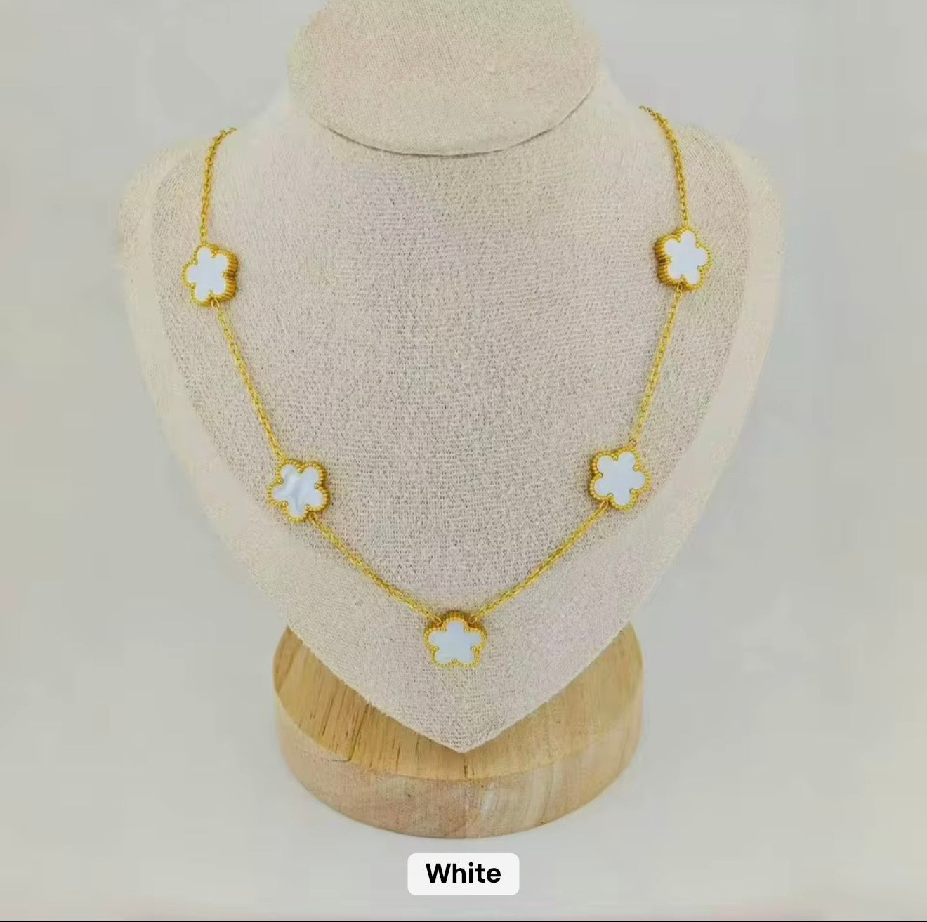 Clover Necklace