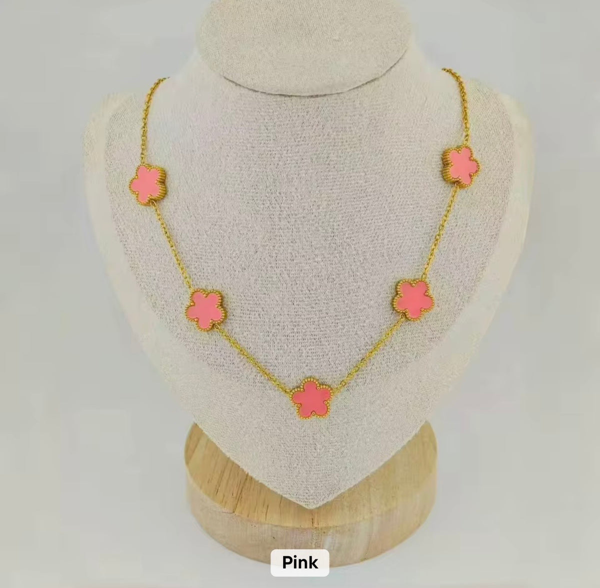 Clover Necklce