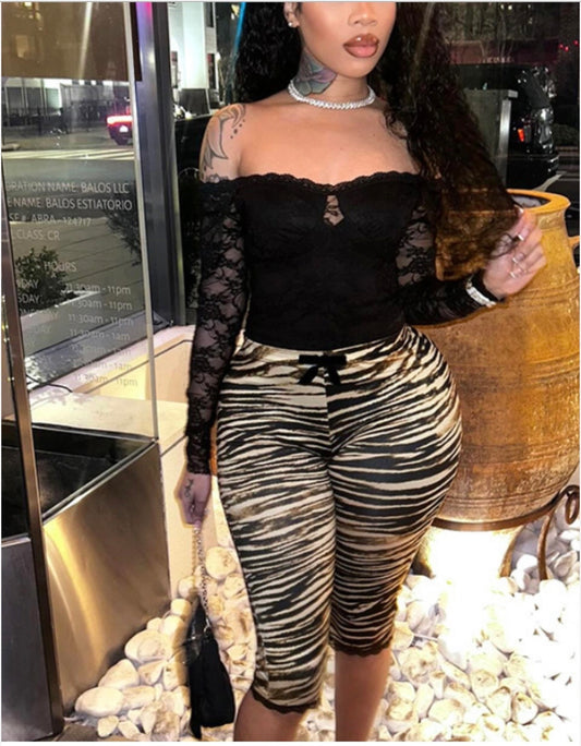 Leopard  lace trim Capri Pants